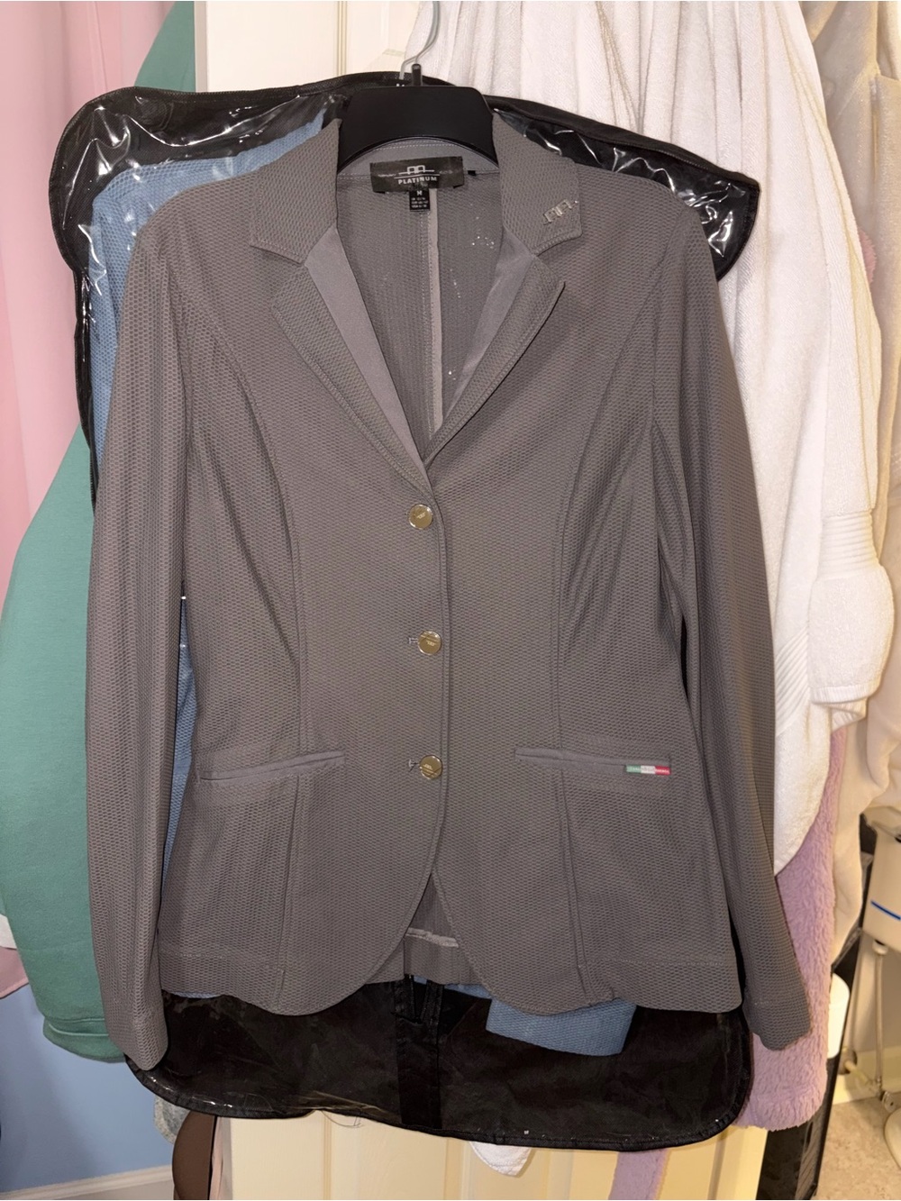 AA MotionLite Women’s Gray Show Jacket